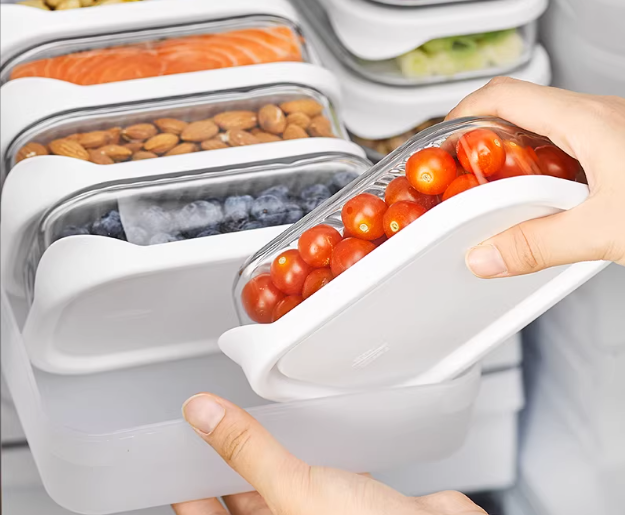 Glass Food Containers for the First Apartment