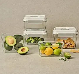Plastic vs. Glass for Leftover Storage