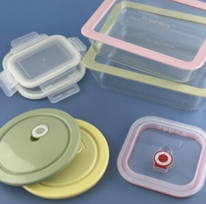 Plastic vs. Stainless Steel for Travel